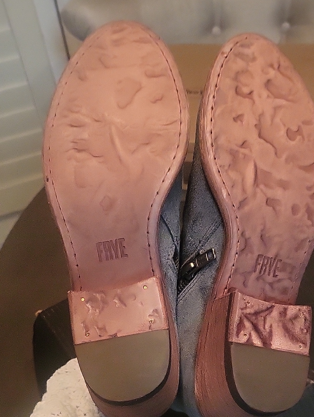 FRYE Classic Carson Piping Bootie - Picture 5 of 6